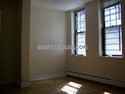 Fenway/kenmore 2 Bed 1 Bath BOSTON Boston - $3,200 No Fee