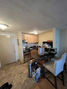 South Boston Great 1 Bed 1 bath available NOW on Dorchester St in South Boston!!  Boston - $2,350 No Fee