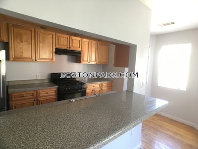 Fort Hill 3 Beds 1.5 Baths Boston - $3,600 No Fee