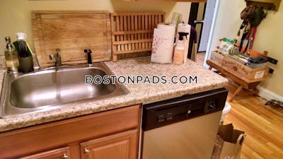 Somerville Apartment for rent 2 Bedrooms 1 Bath  West Somerville/ Teele Square - $3,500
