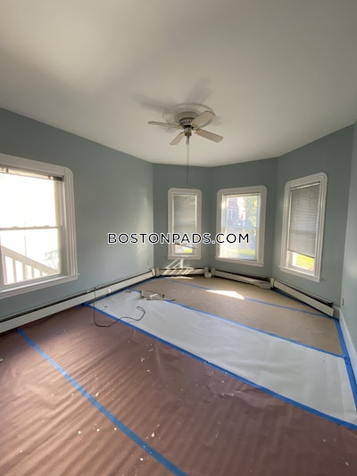 Somerville Apartment for rent 3 Bedrooms 1 Bath  West Somerville/ Teele Square - $3,900